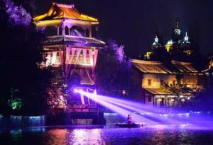【重磅】今晚，國際光影藝術(shù)節(jié)點燈儀式在天鵝湖濕地公園舉行！