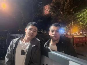 市文旅集團(tuán)一線戰(zhàn)“疫”之：古有木蘭替父從軍，今有老翁代子抗“疫”——集團(tuán)員工父子王小強(qiáng)、王浩的抗“疫”故事